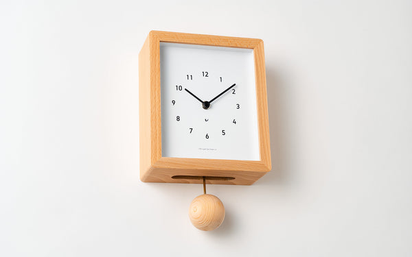 Chambre Blanc wall clock by Interzero | SCP