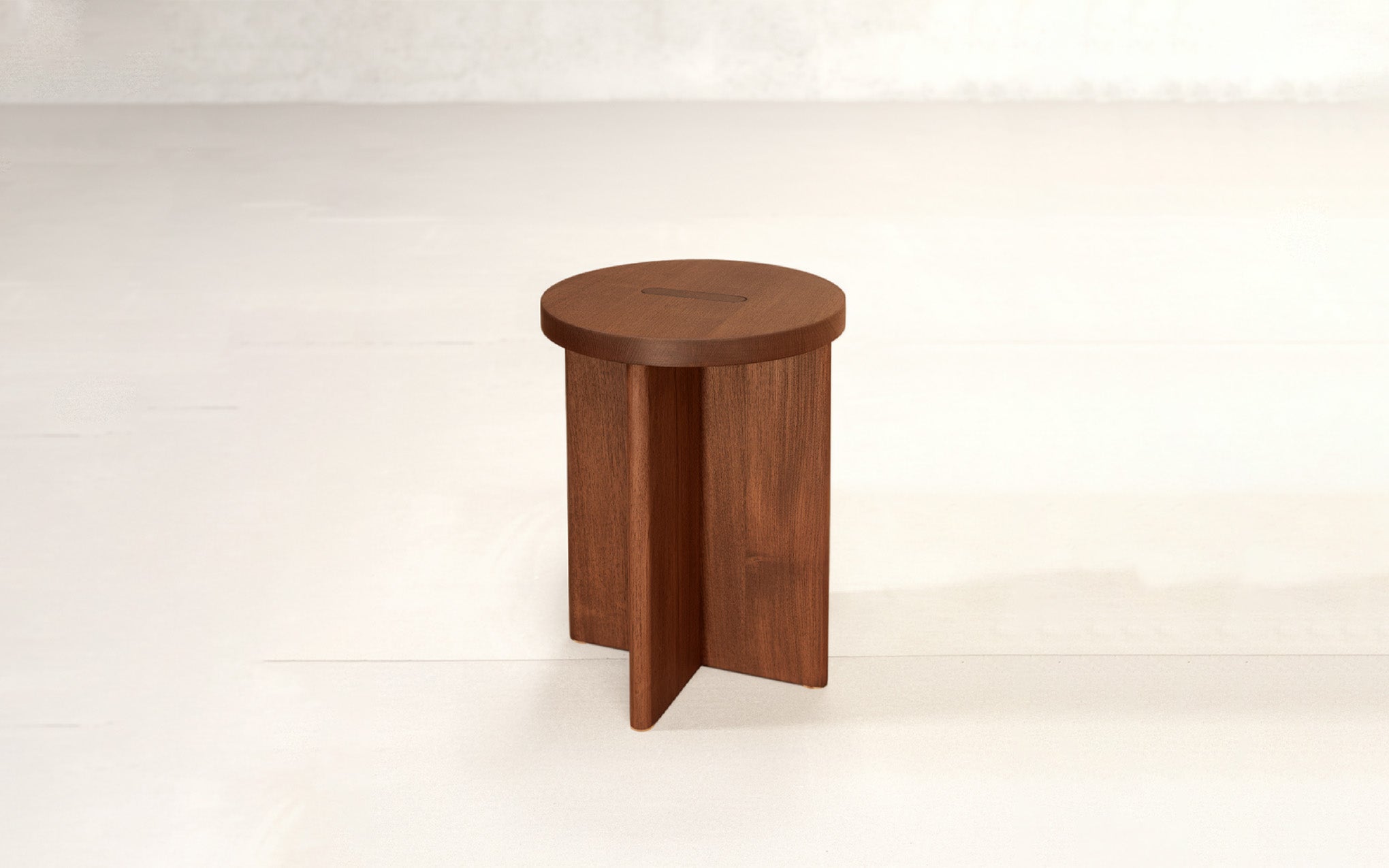 x+l 15 Full Circle stool
