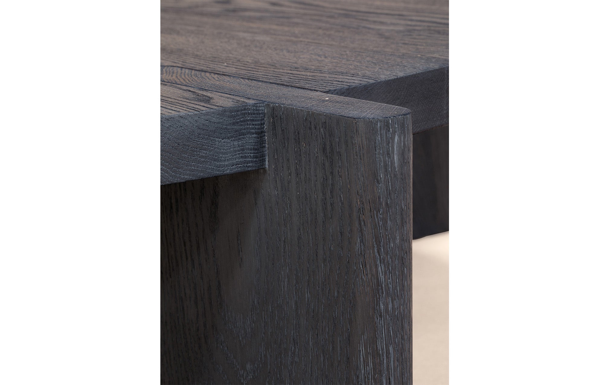 x+l 14 Full Circle dining table