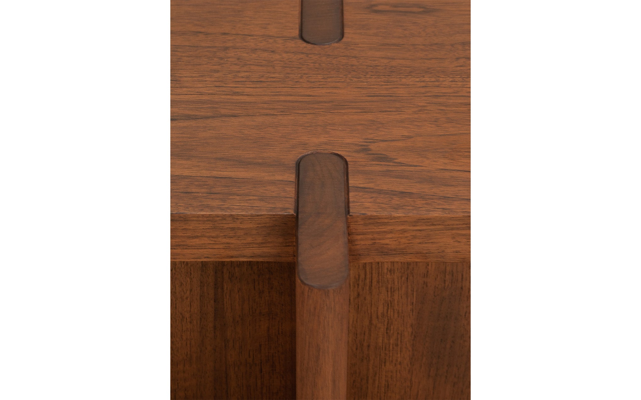 x+l 16 Cut Circle stool