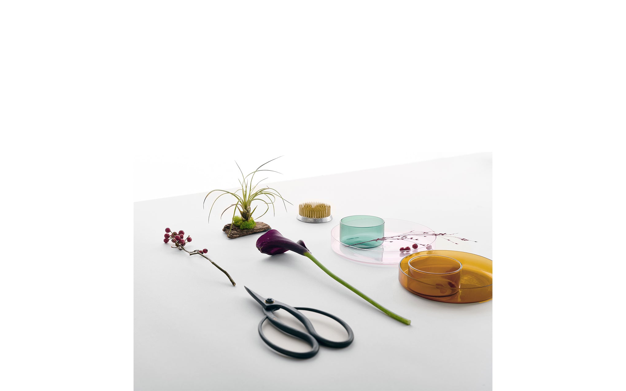 Kenzan tray set – brass, petrol green & amber