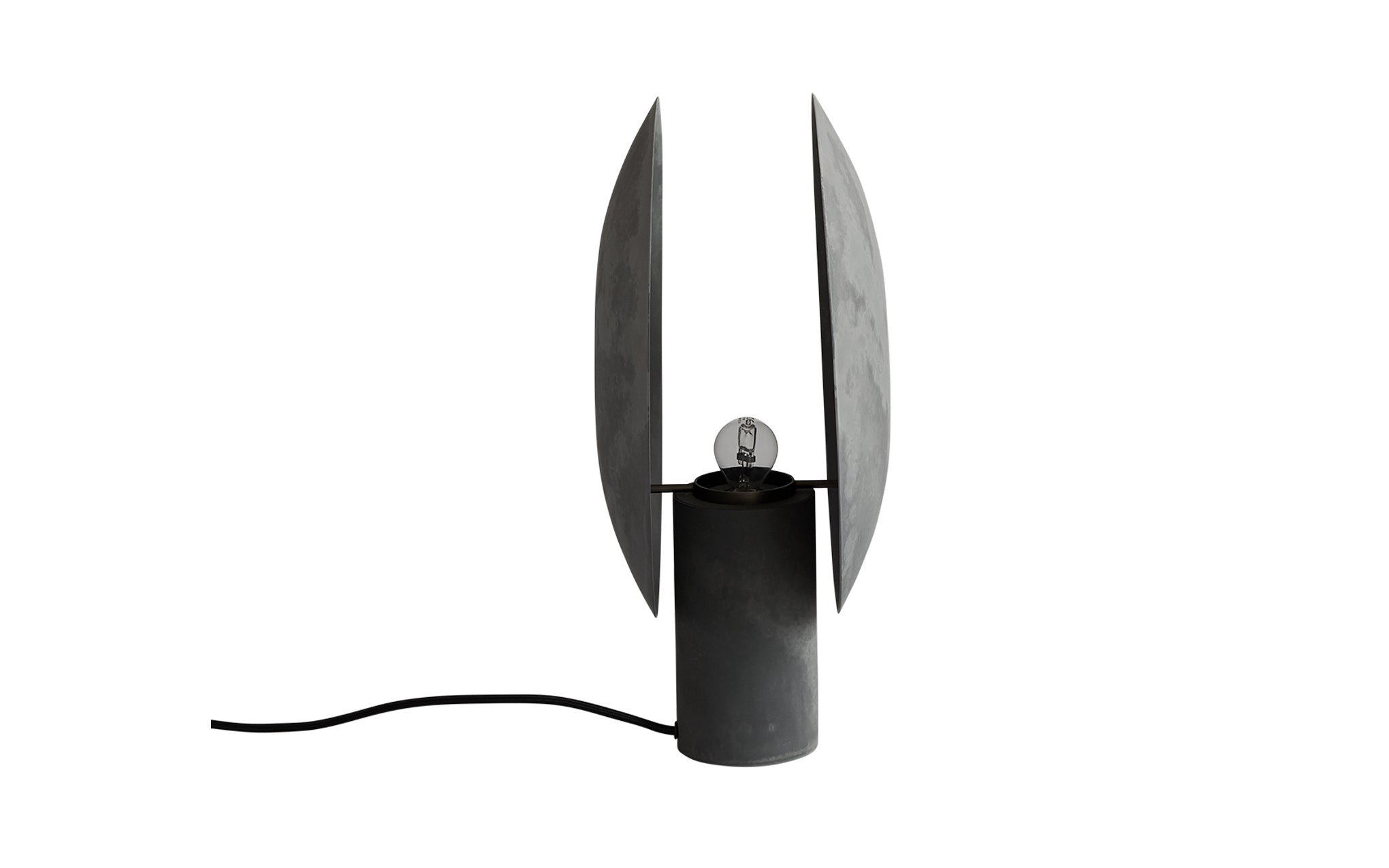 Clam table lamp