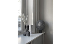 Clam table lamp