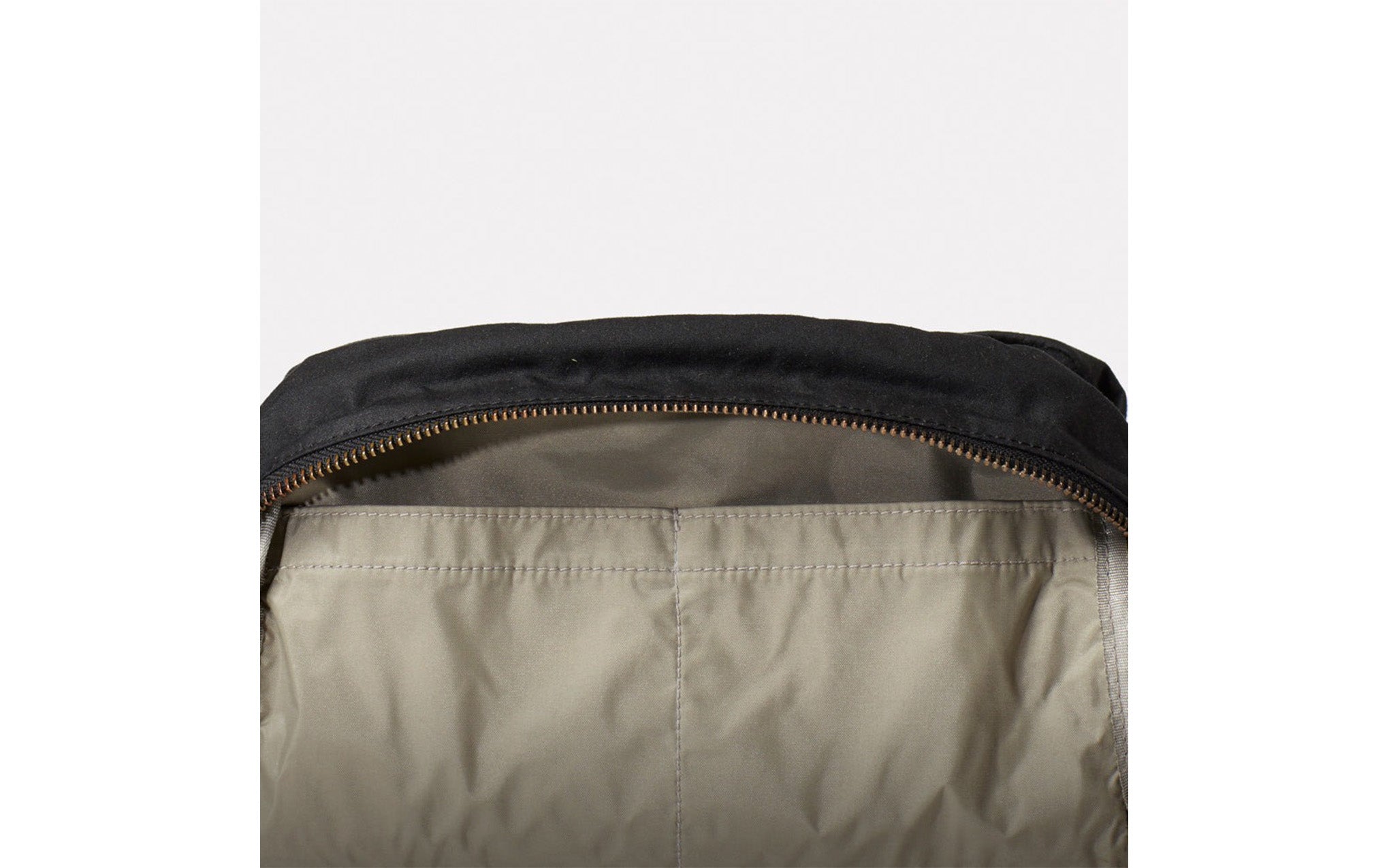 Simon waxed cotton washbag
