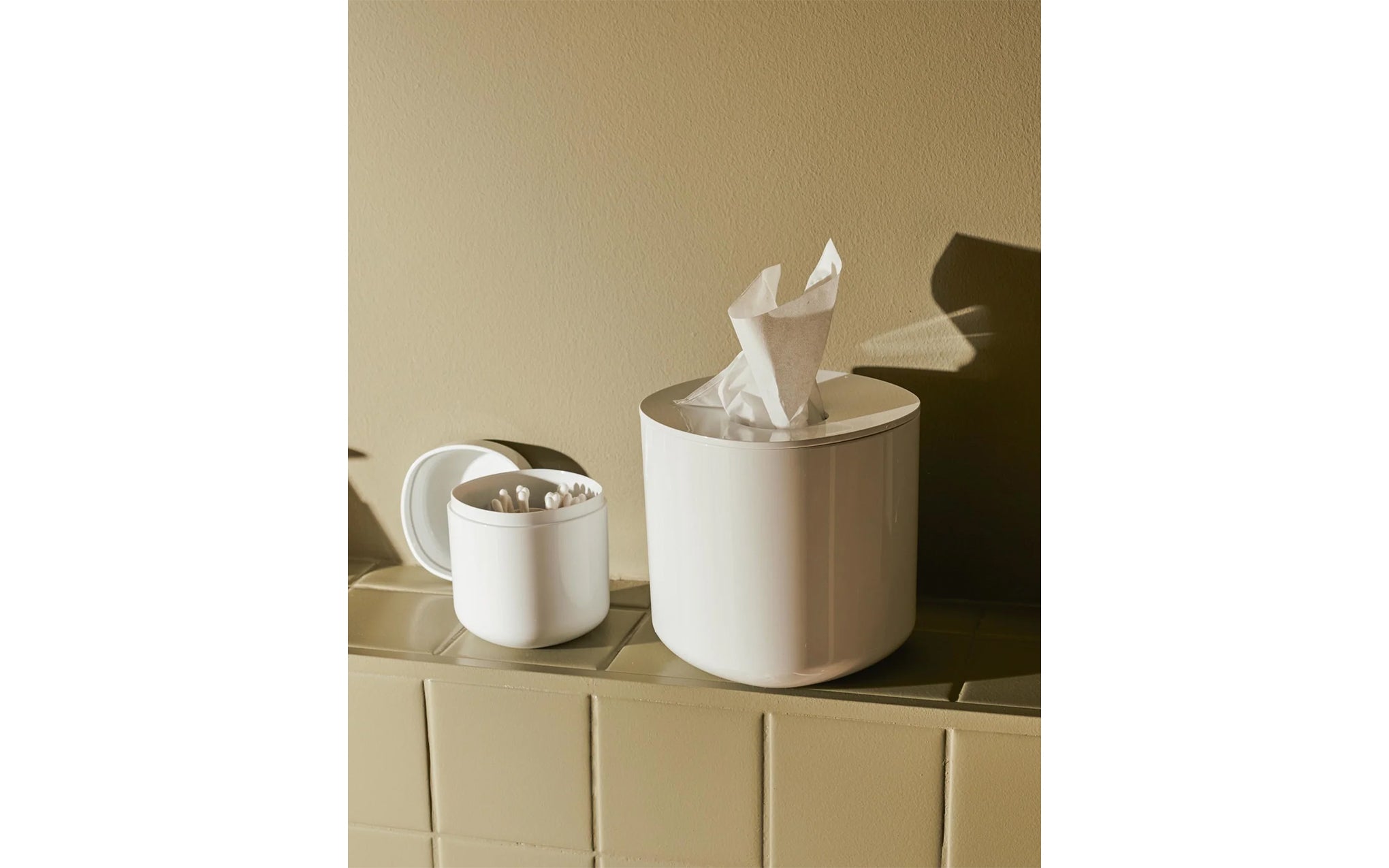 Birillo cotton swab holder