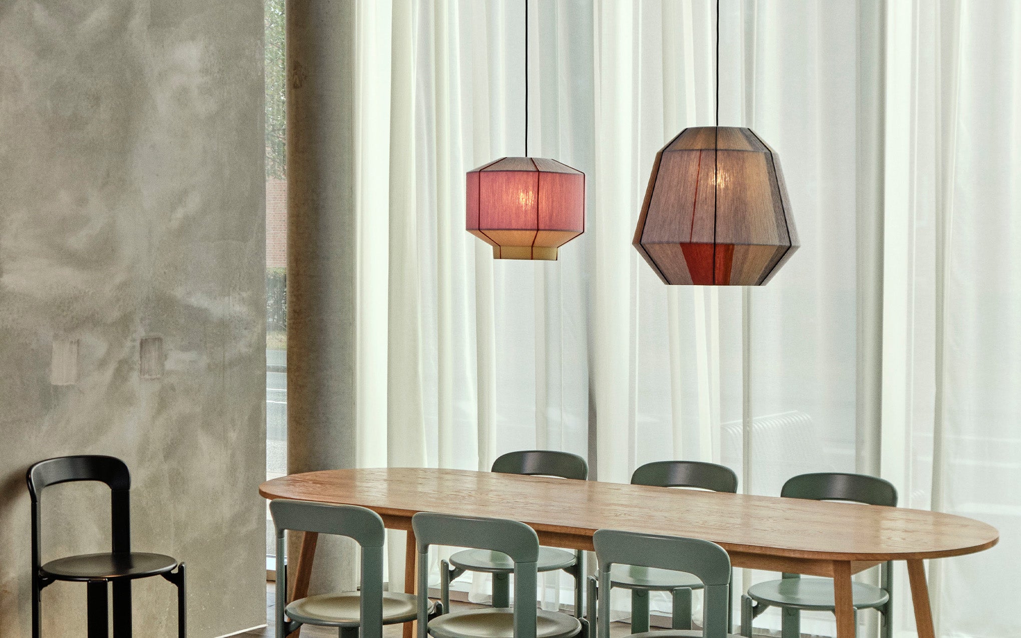 Bonbon pendant light