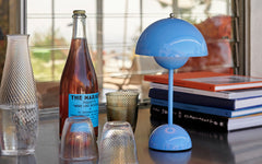 Flowerpot VP9 portable table light