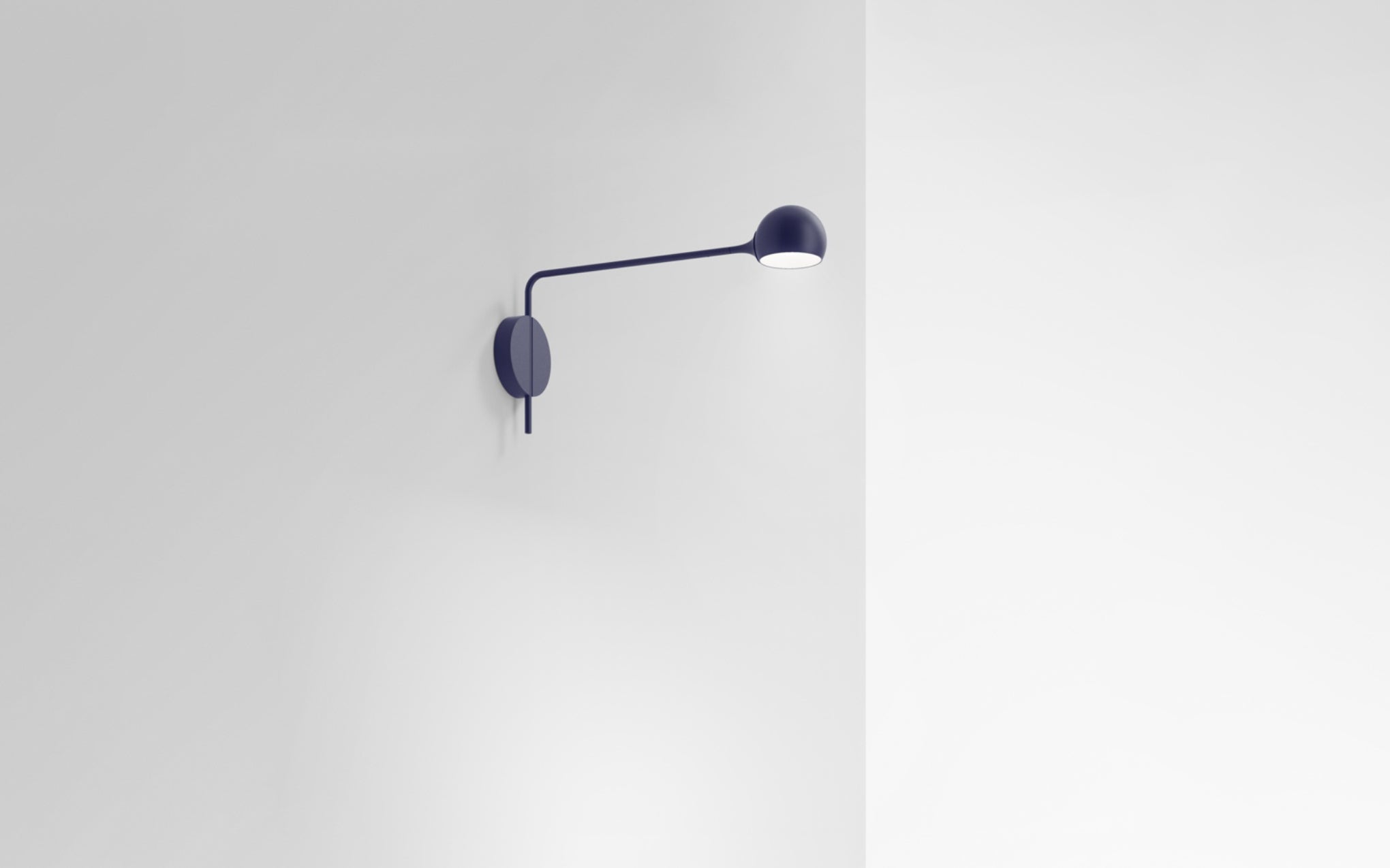 IXA wall light