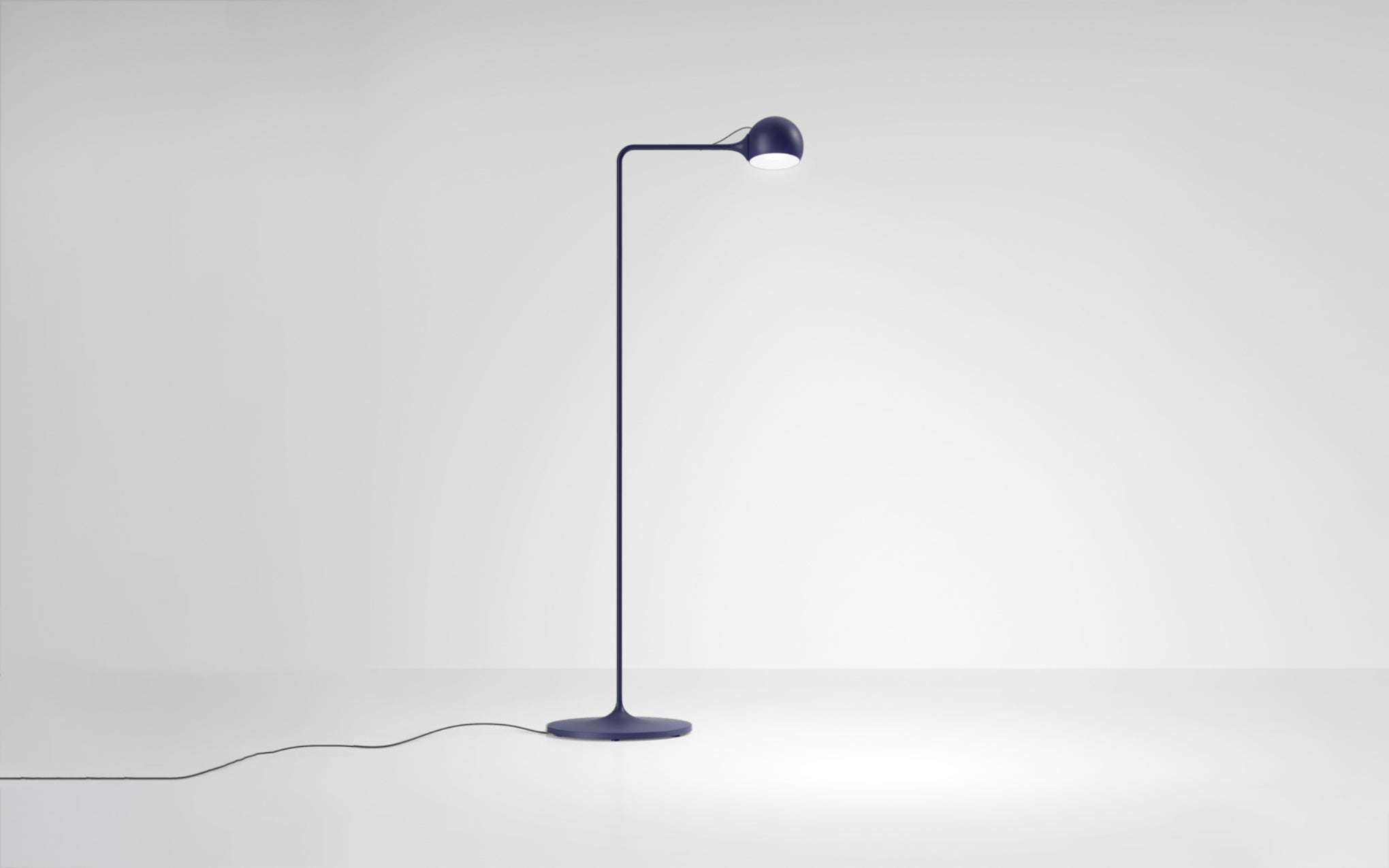 IXA reading floor light