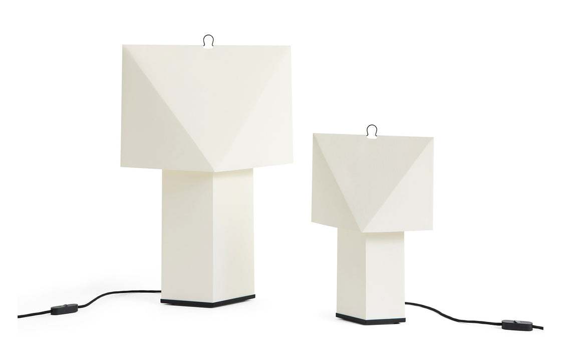 Aplat table lamp