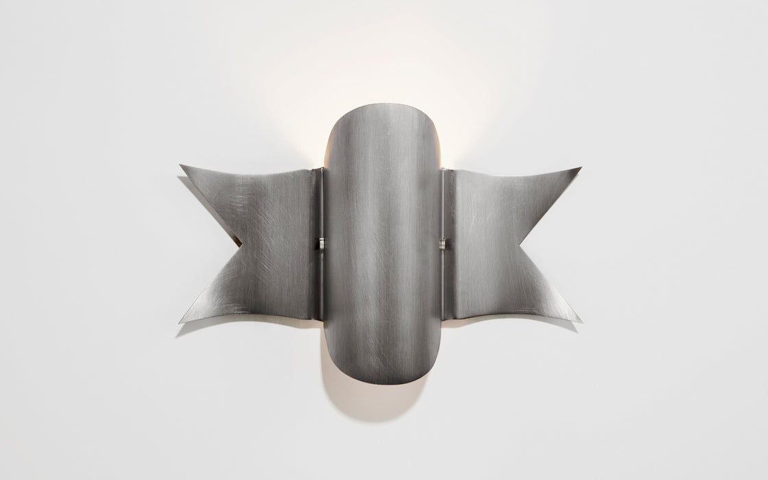 Banner sconce