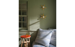 Daisy sconce