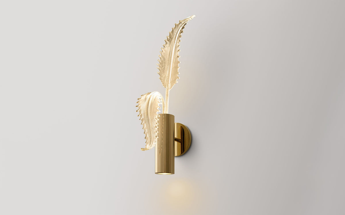 Garden sconce
