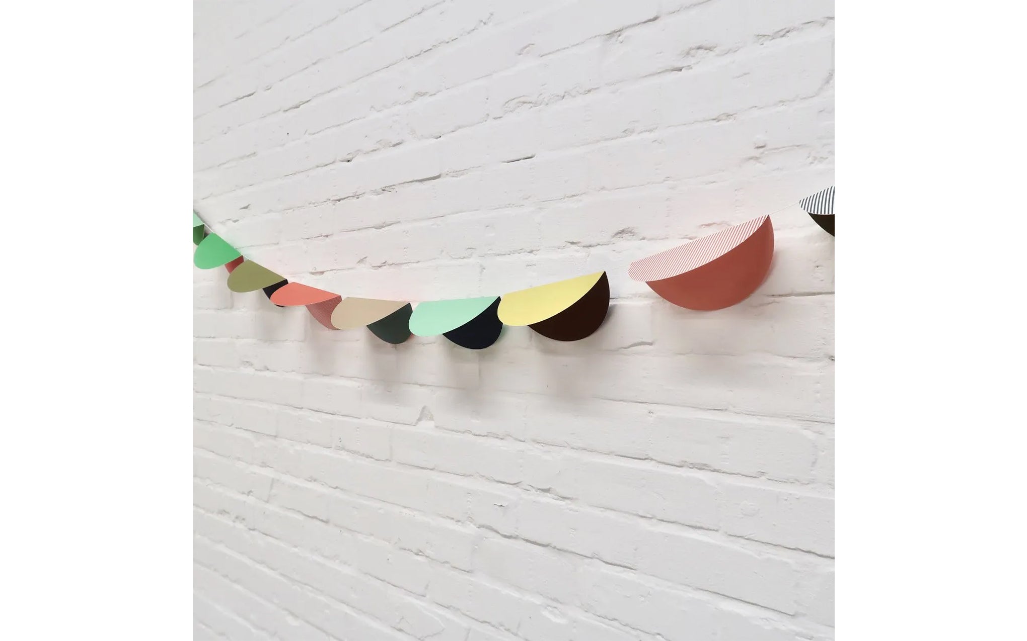 Sophie Smallhorn paper garland no.1