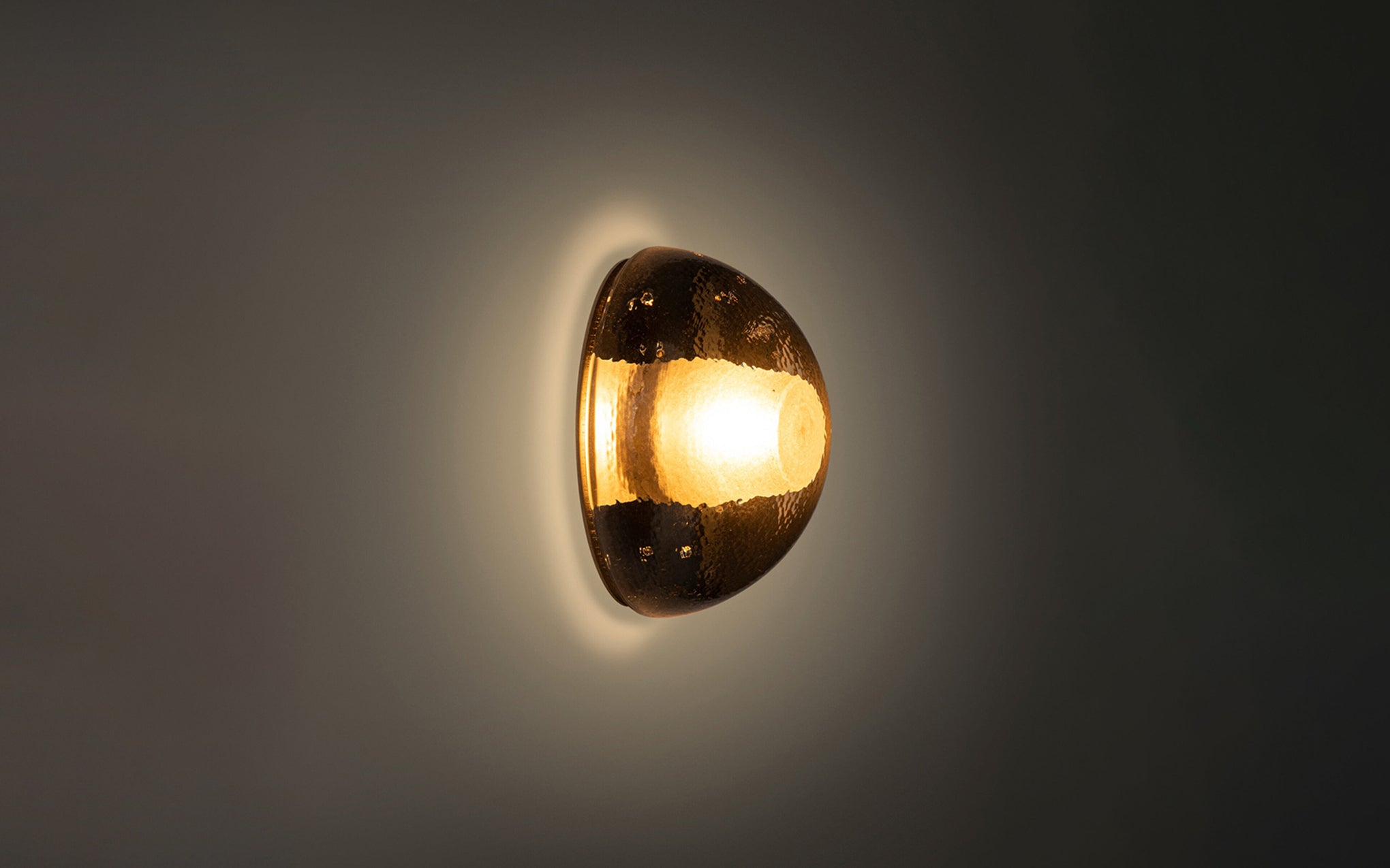 14s wall/ceiling light