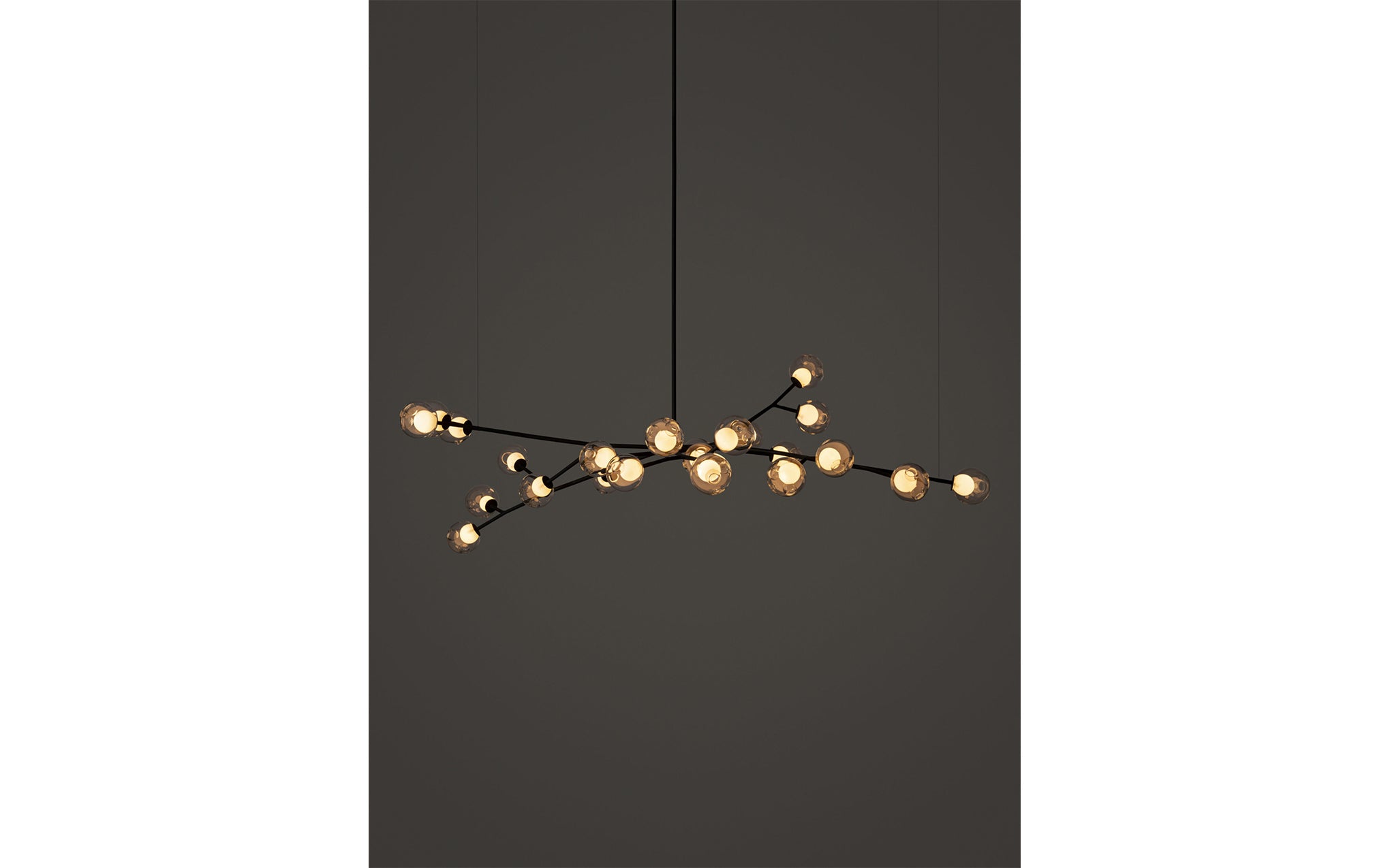 28 Armature chandelier