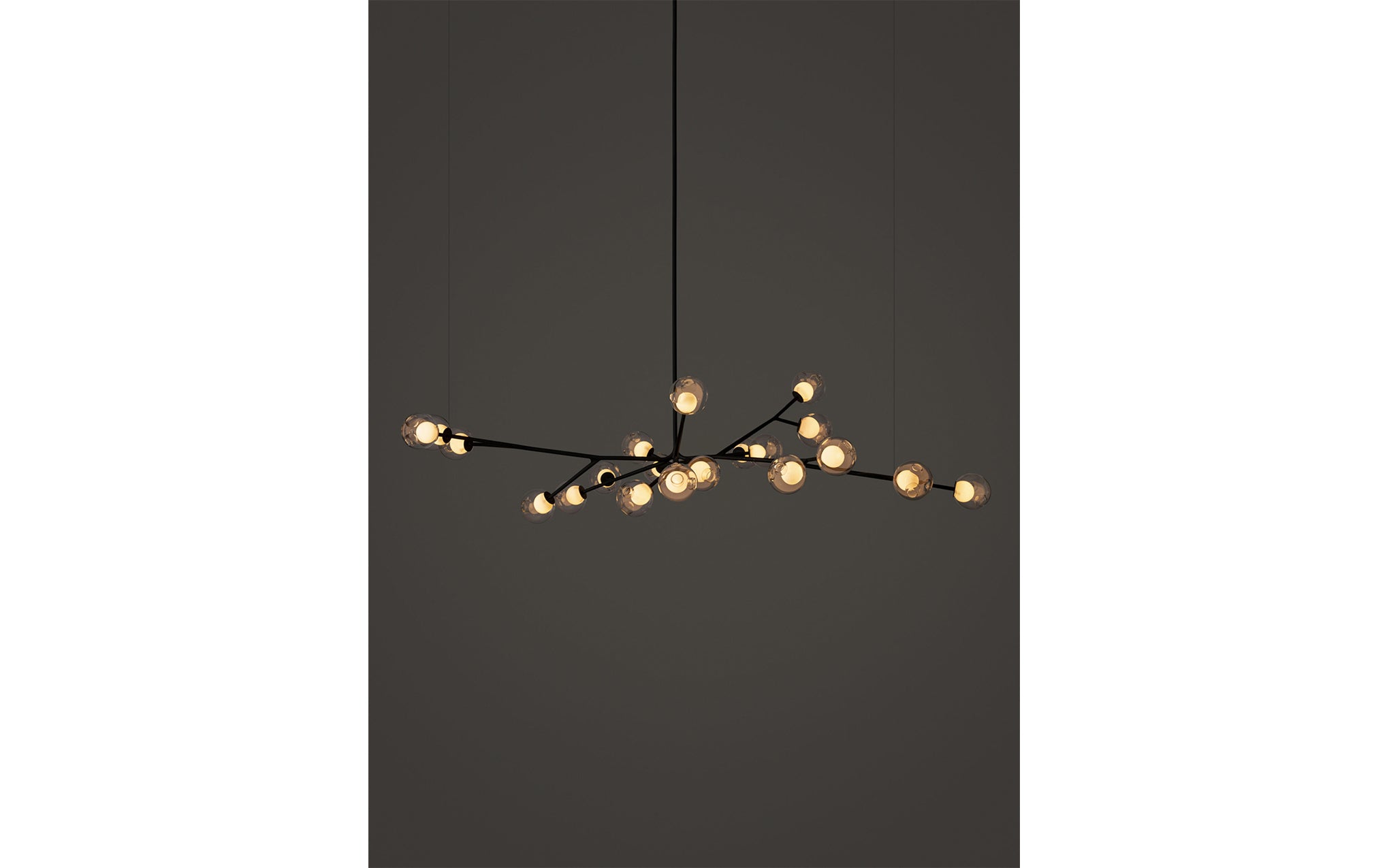 28 Armature chandelier