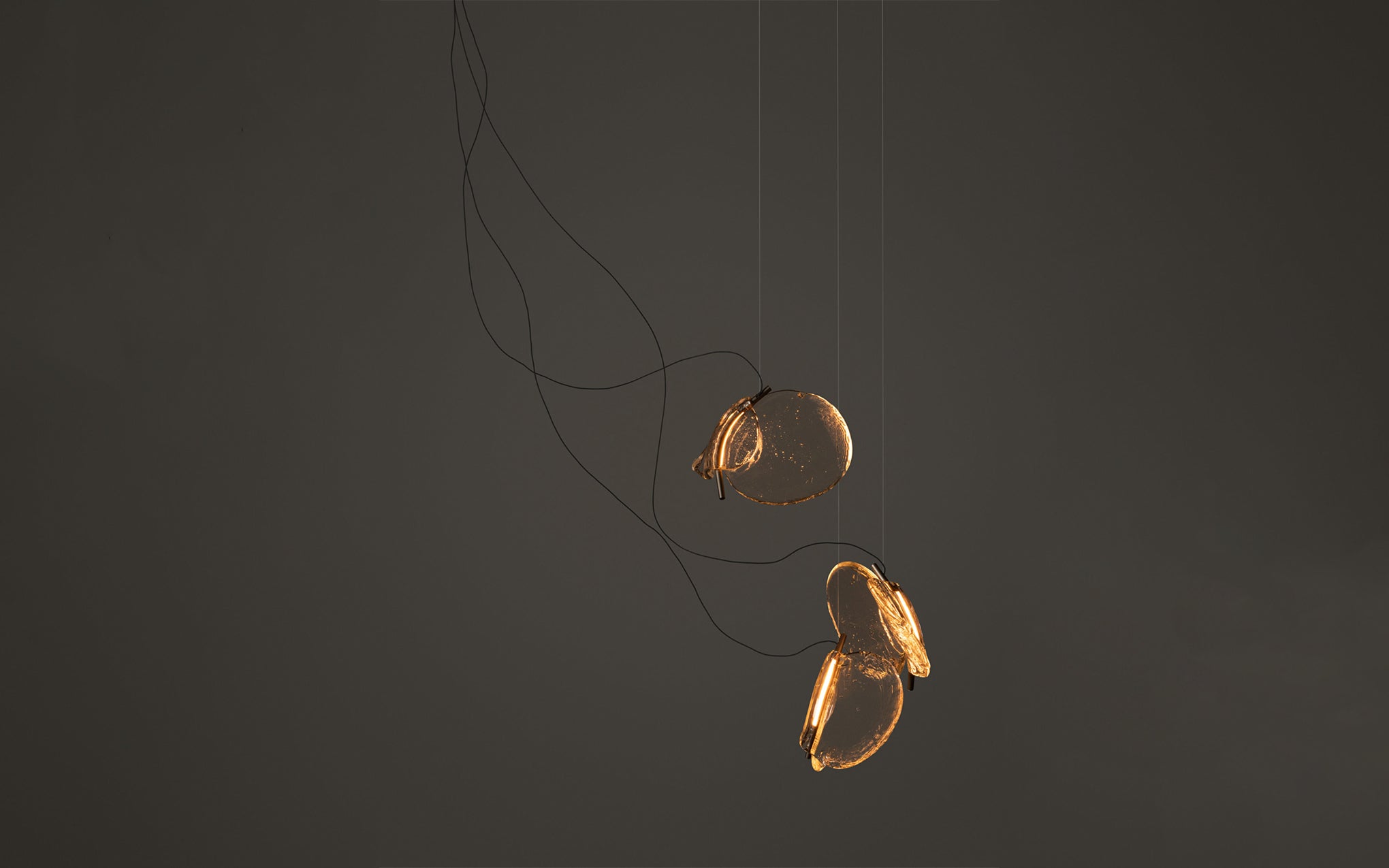 141 Random chandelier - sculptural cable