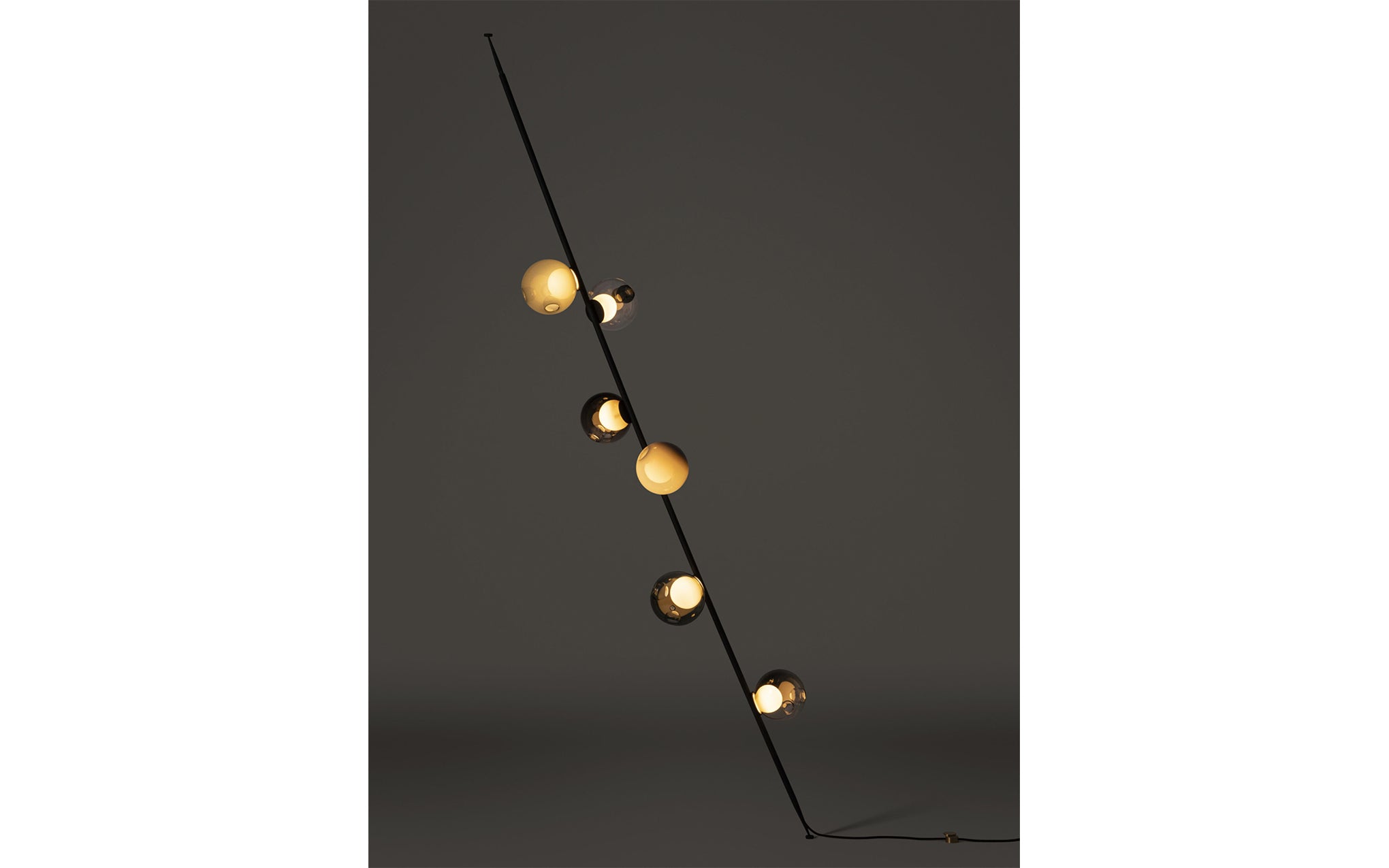 28 Stem column light