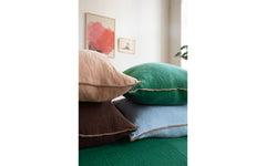 Evy linen cushion