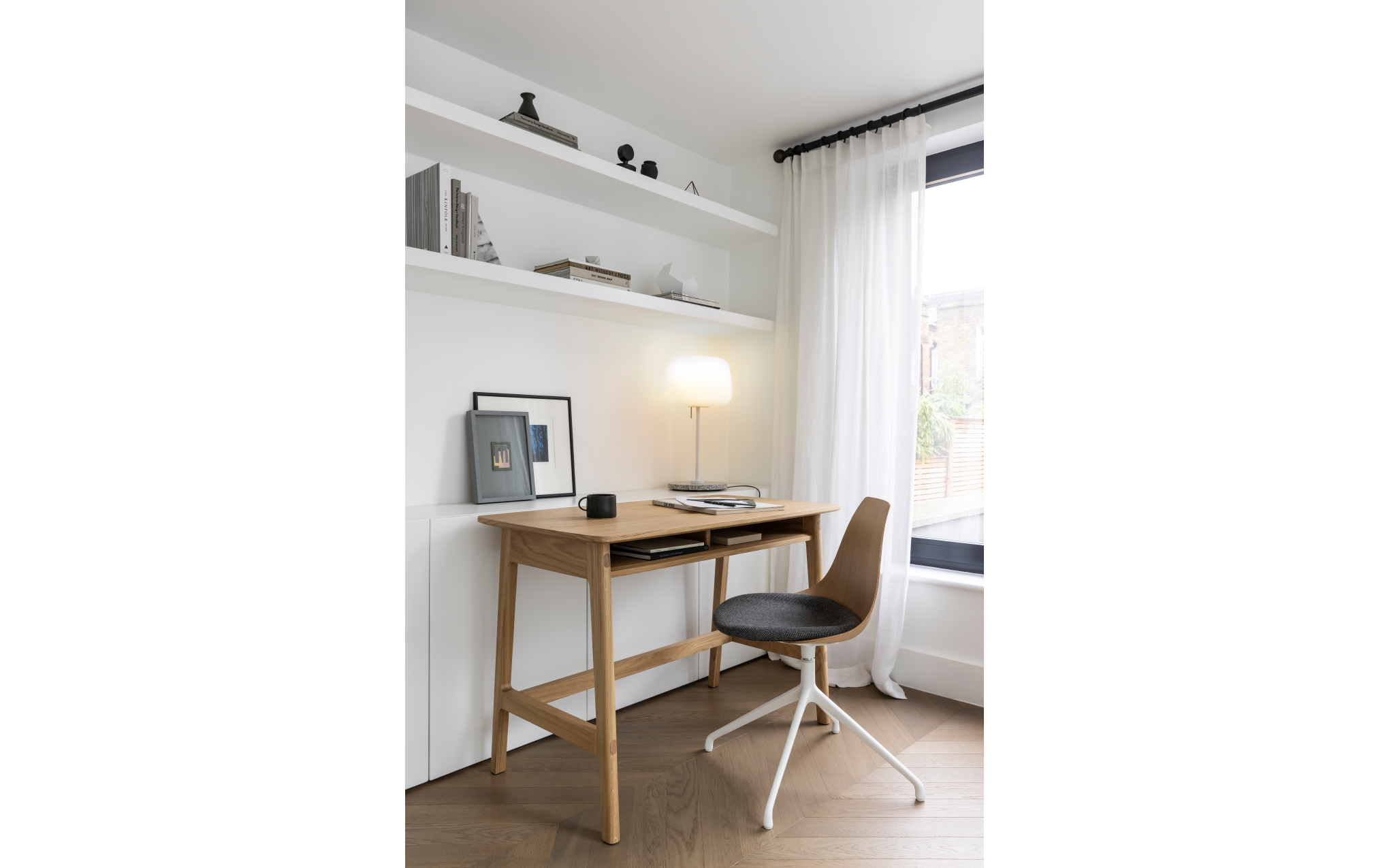 Dulwich desk