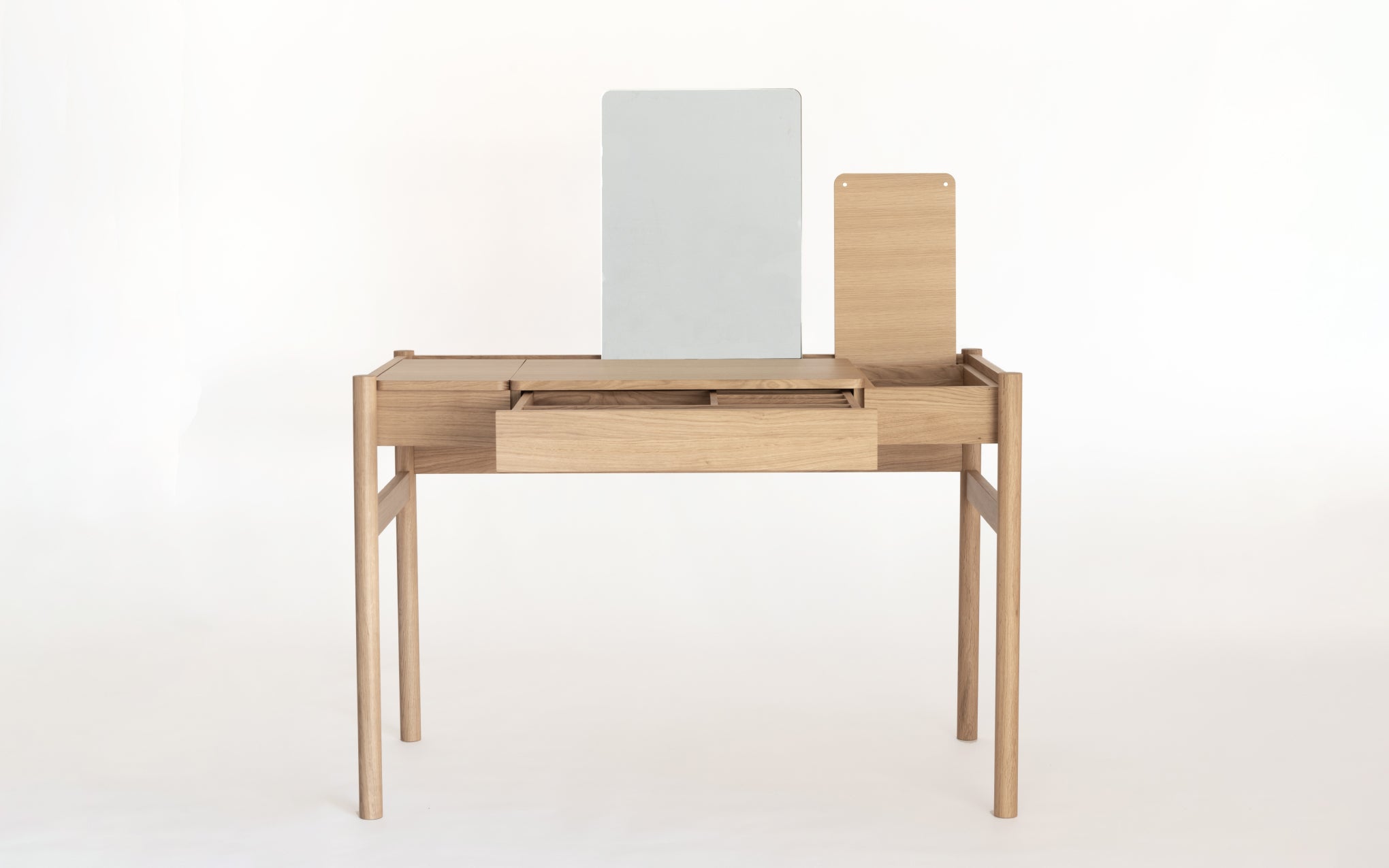 Pala dressing table