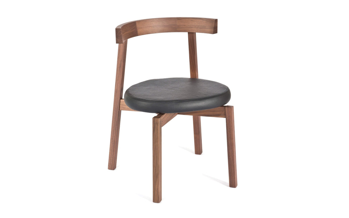 Oki-Nami chair