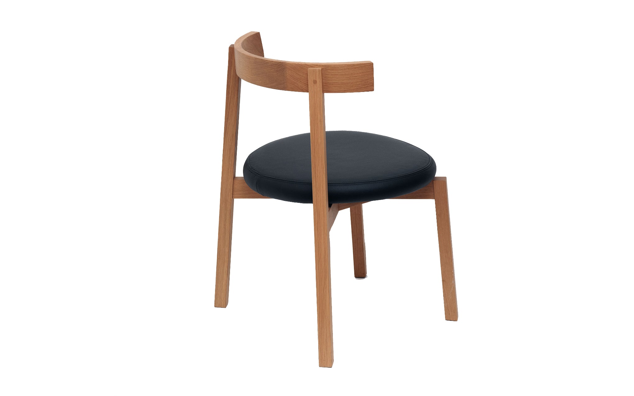 Oki-Nami chair