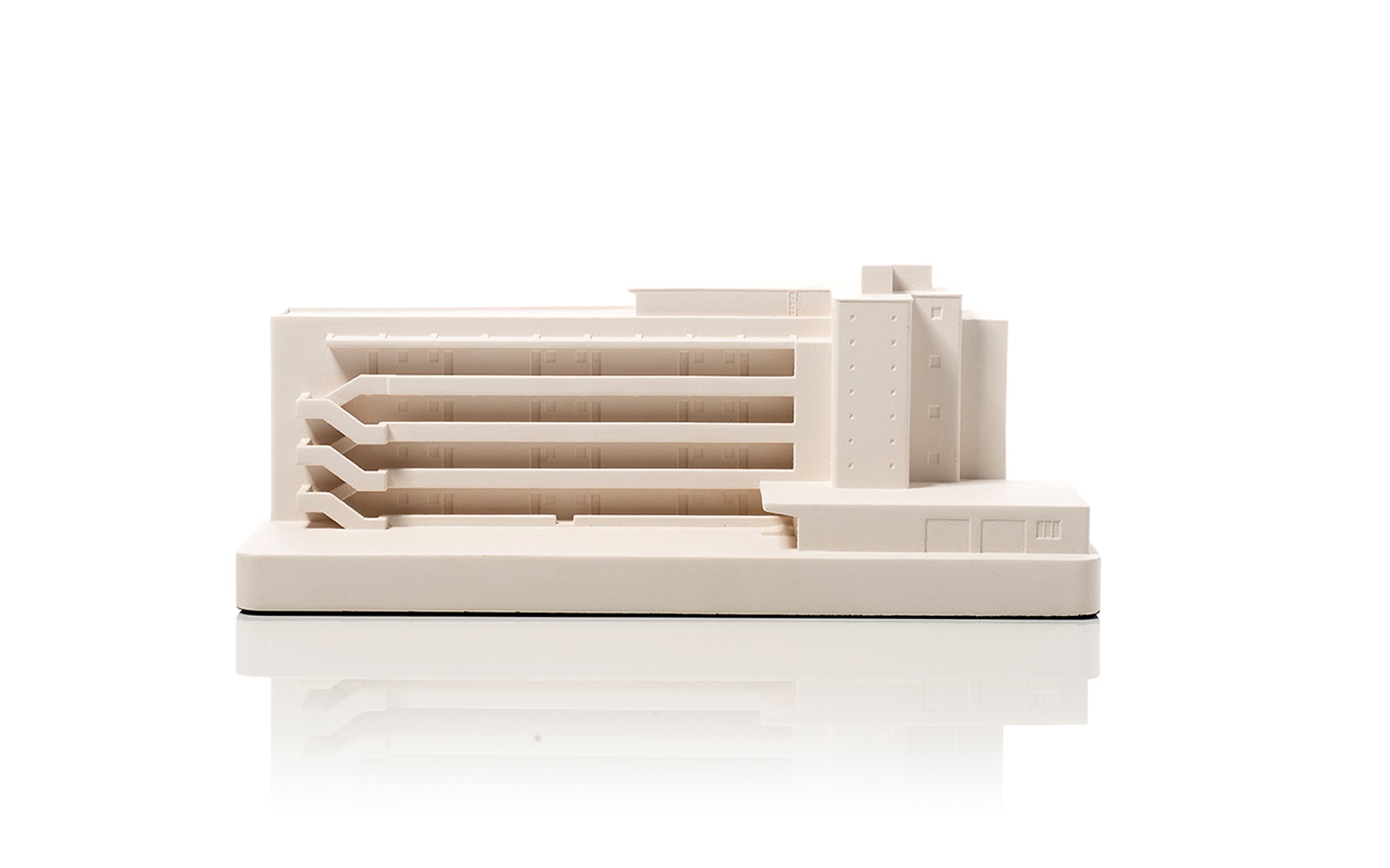 Isokon Building model building