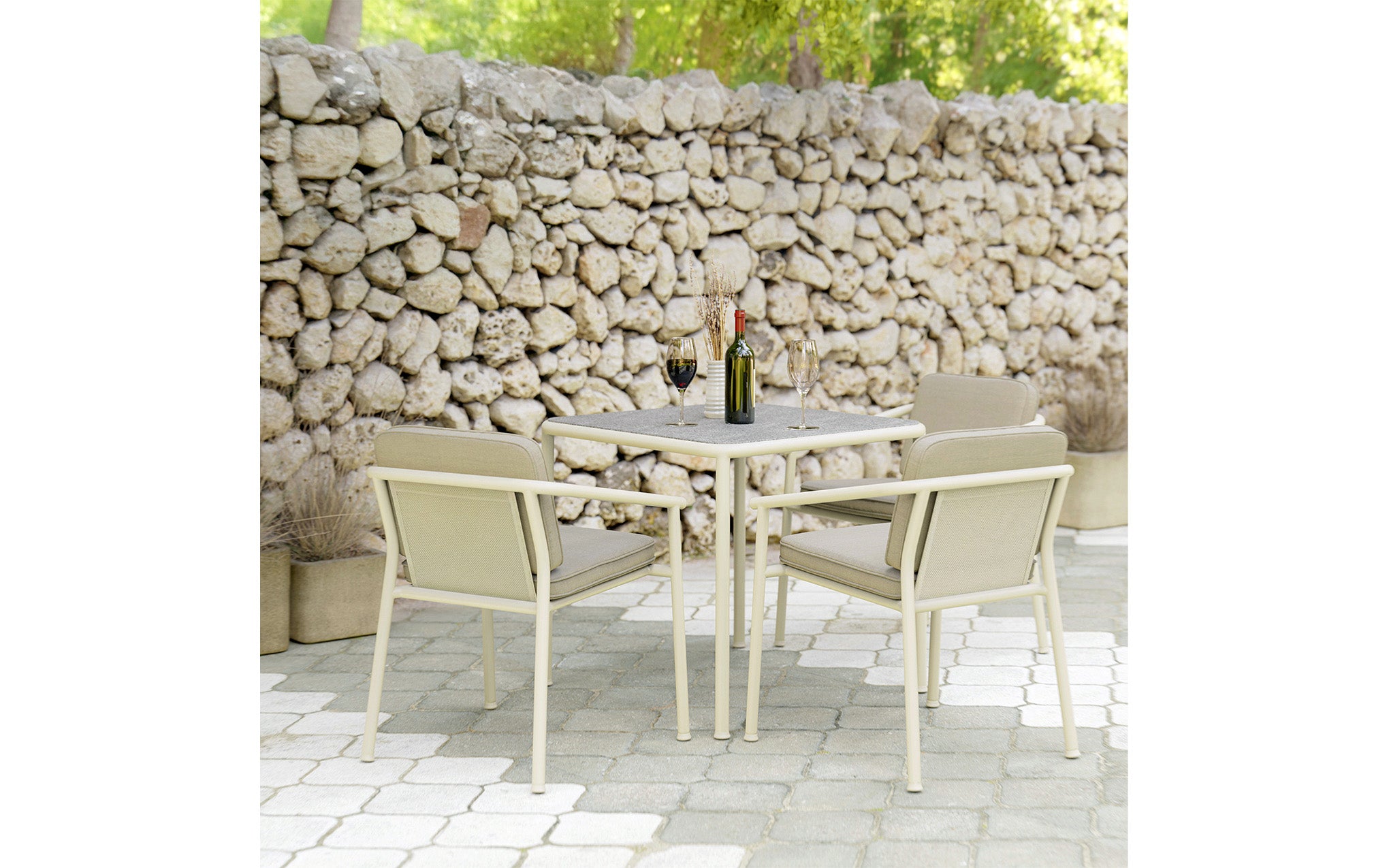 Campus outdoor upholstered armchair