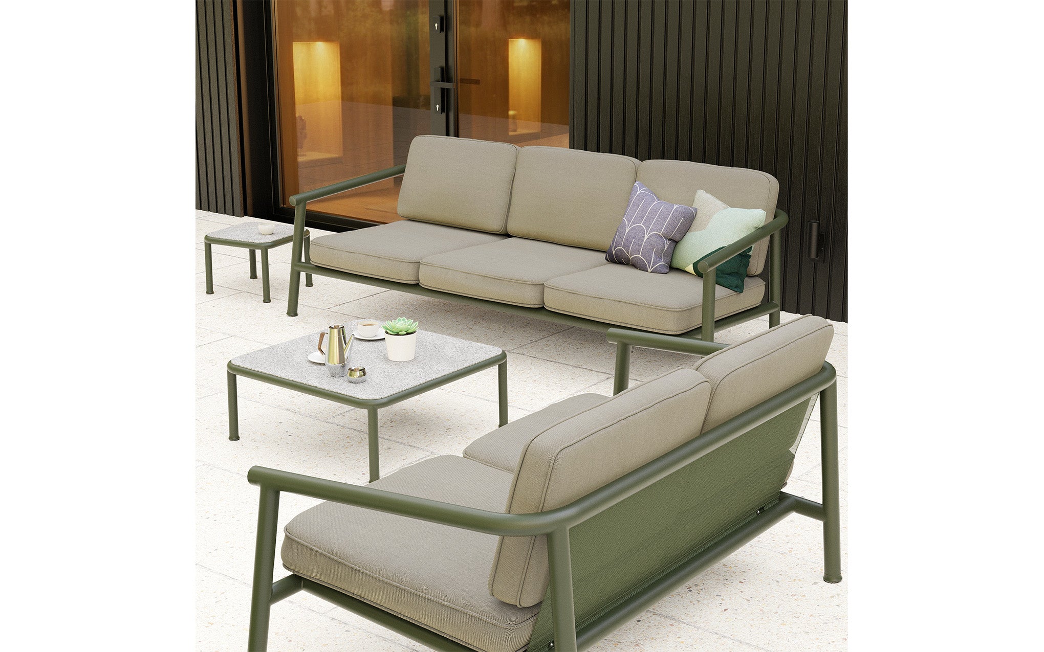 Campus outdoor coffee table