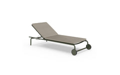 Campus outdoor sun lounger