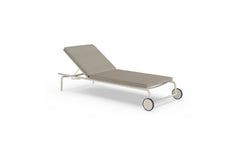 Campus outdoor sun lounger