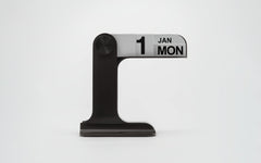 Timor perpetual desk calendar