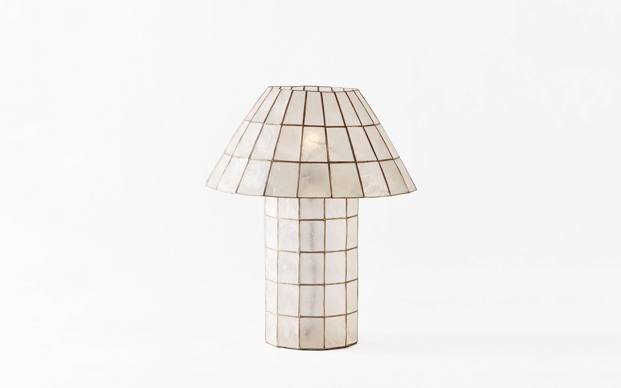 Cornelia table lamp