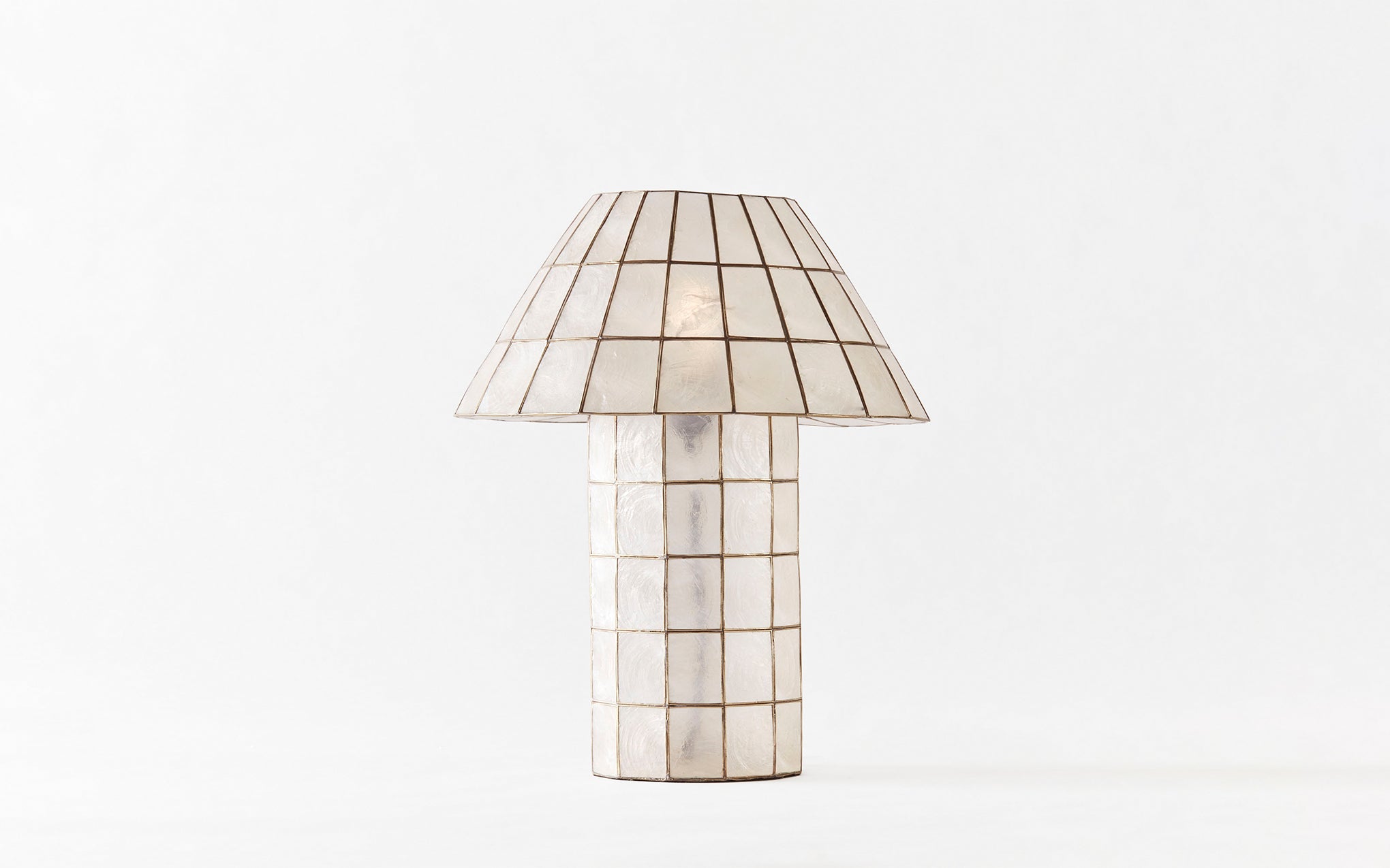 Cornelia table lamp