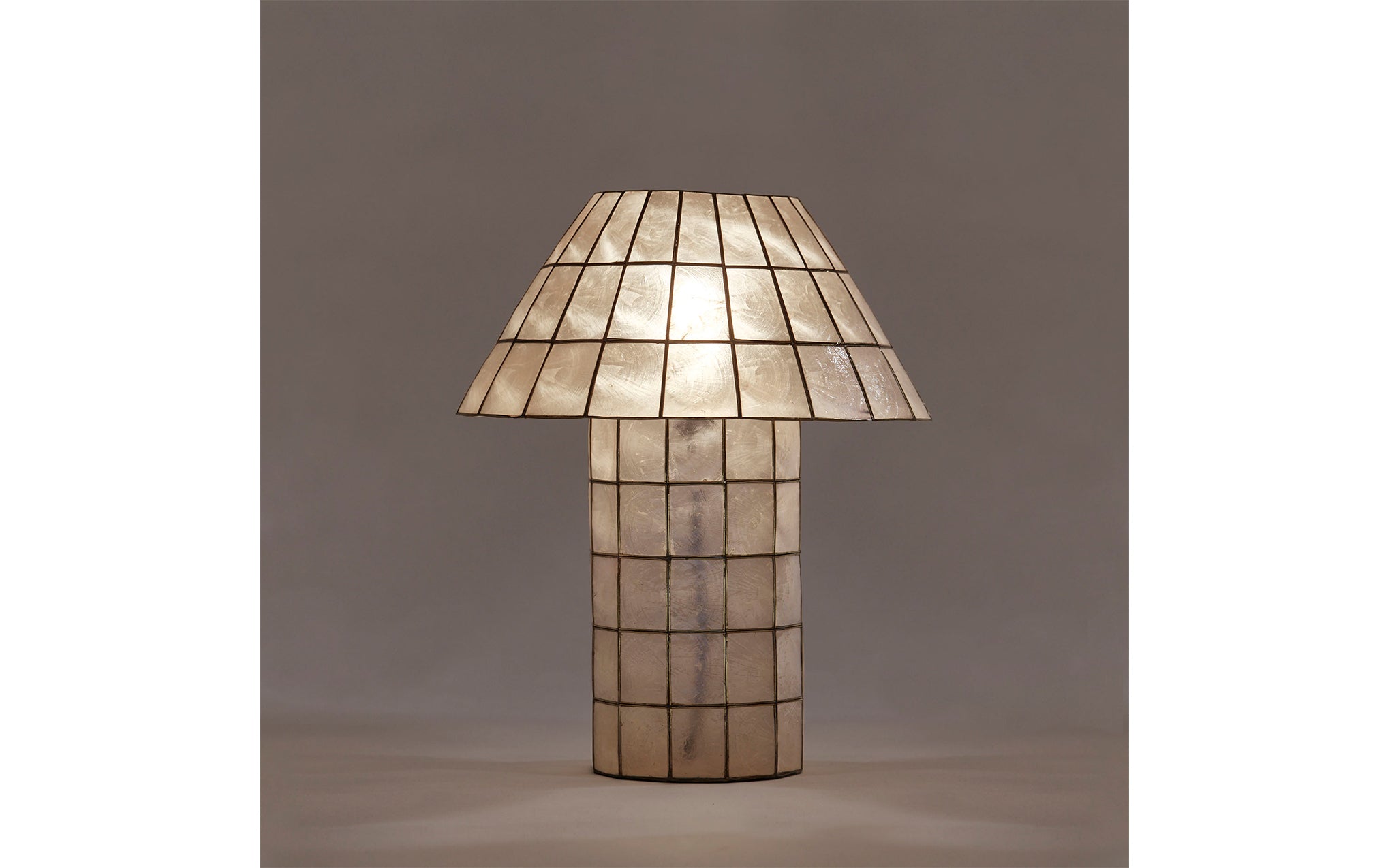 Cornelia table lamp