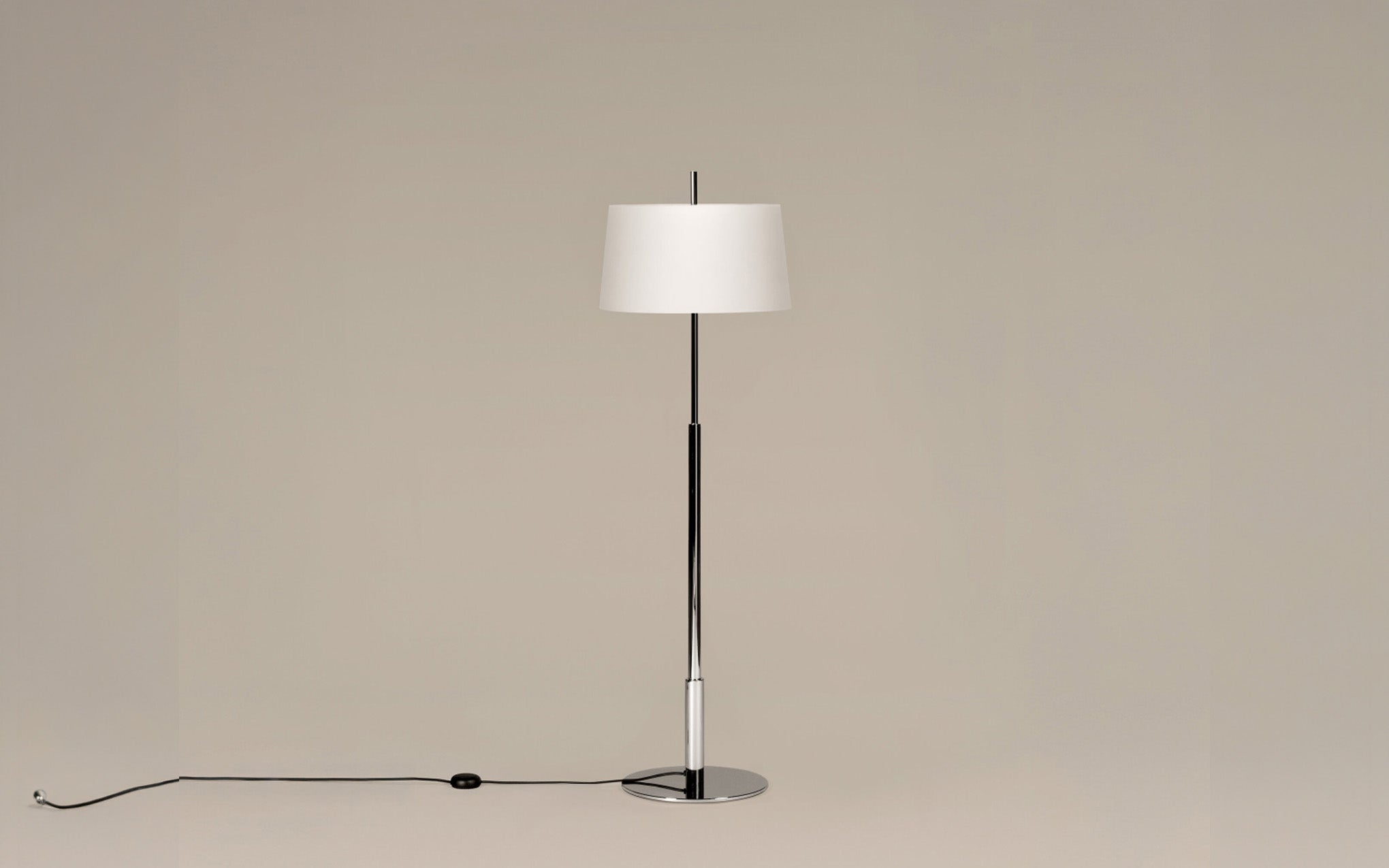 Diana floor light