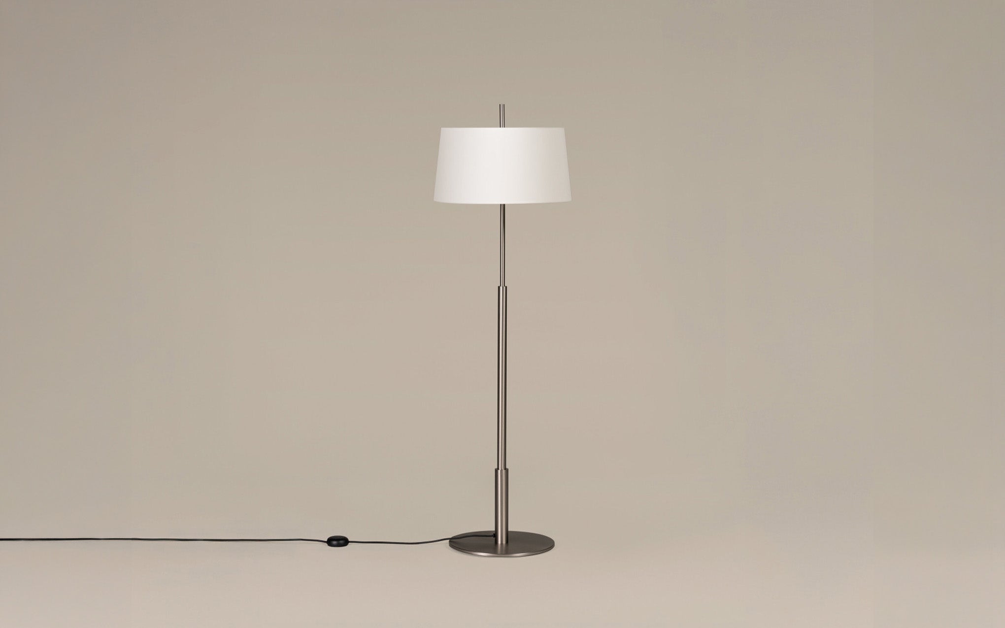Diana floor light