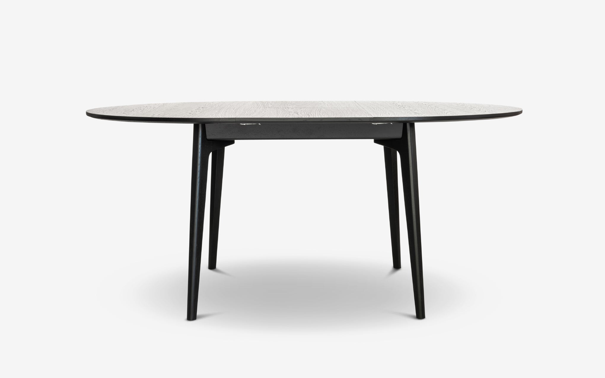 Dulwich round extending table