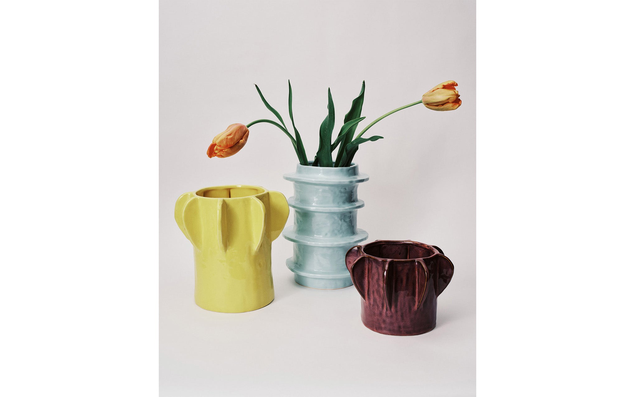 Molly flower pot 02 - aubergine