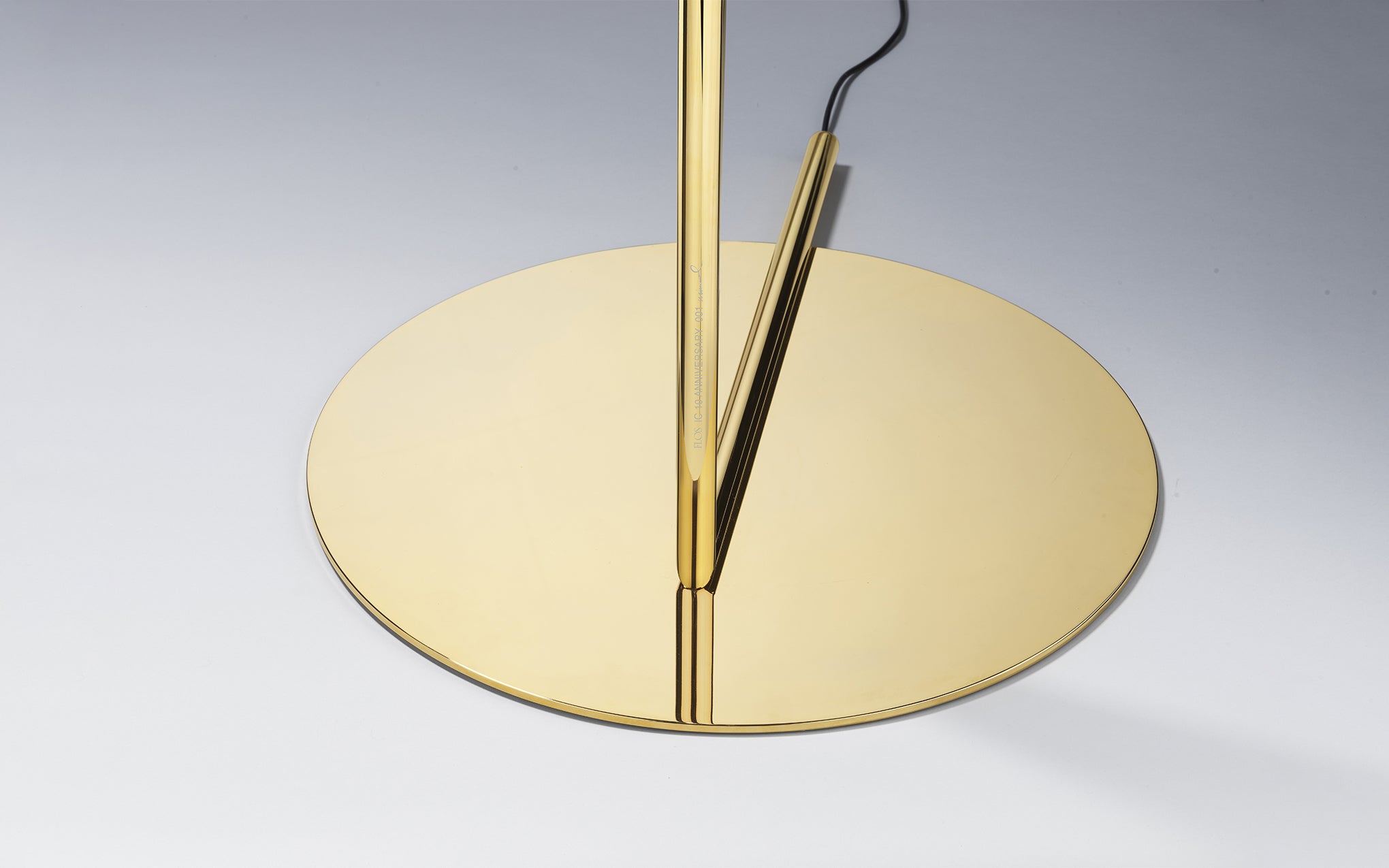 IC F1 floor light - 24K Gold (10th Anniversary Edition)