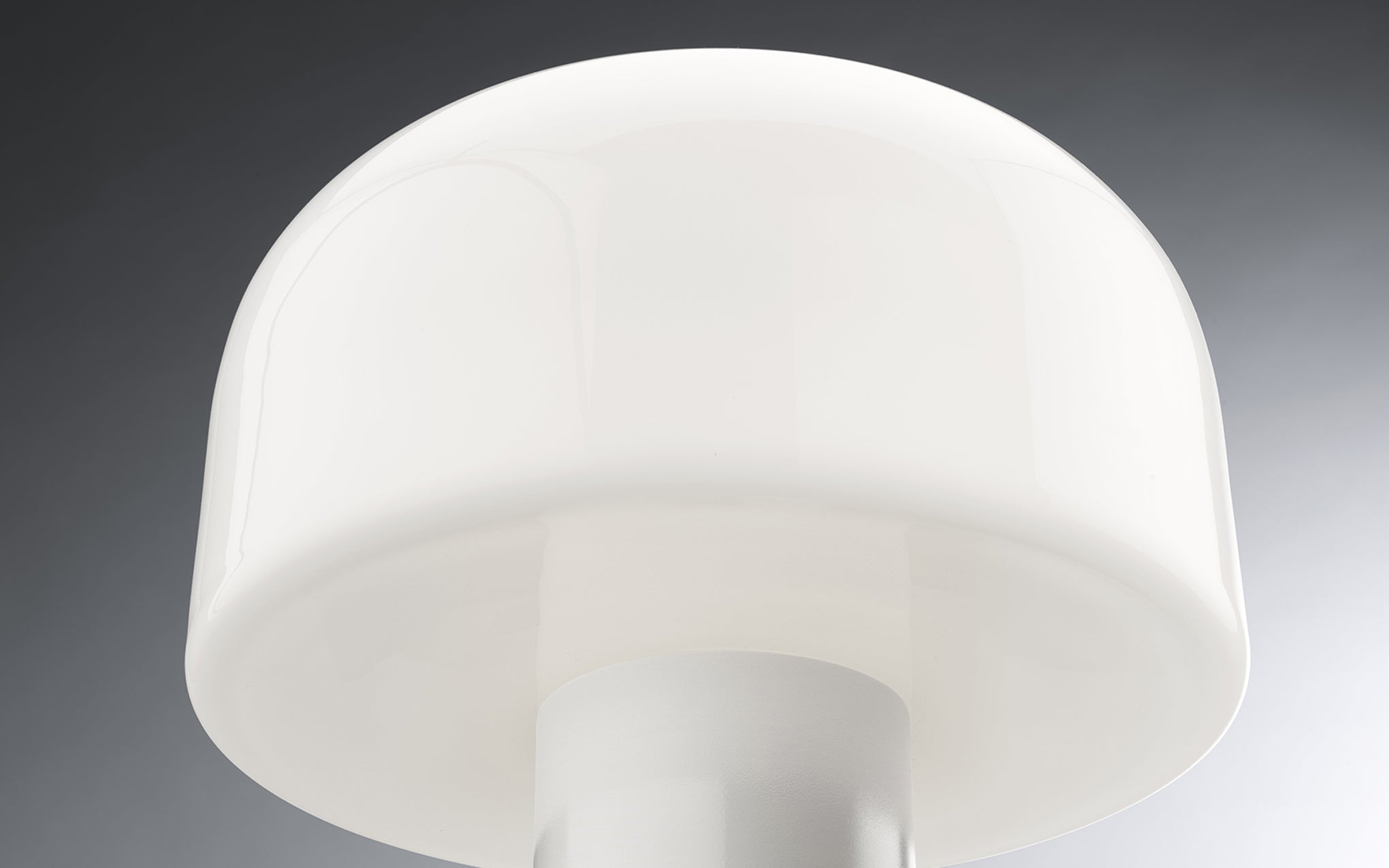 Bellhop Glass T table lamp