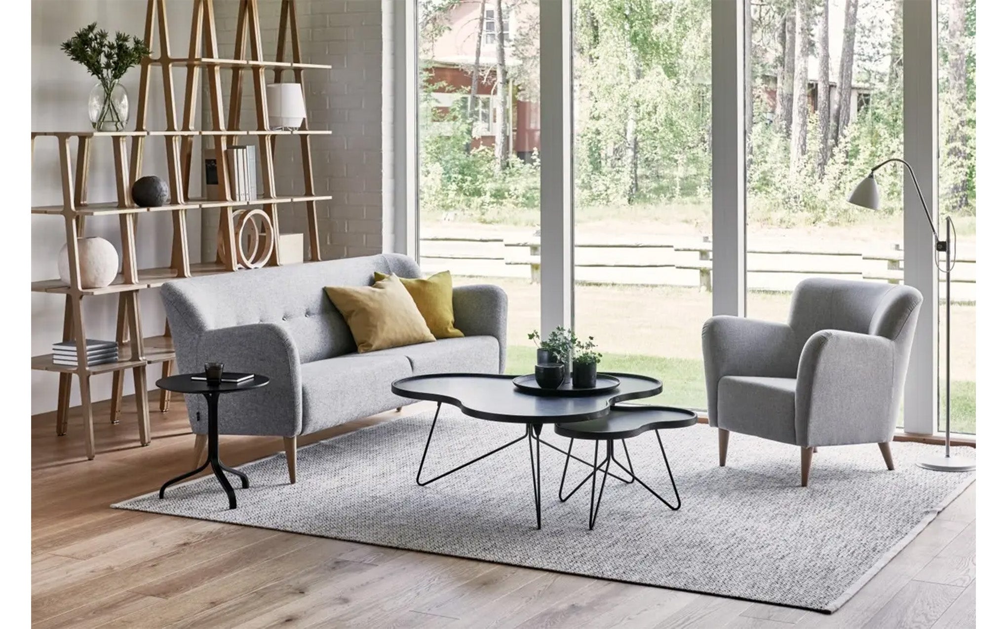 Flower mono table