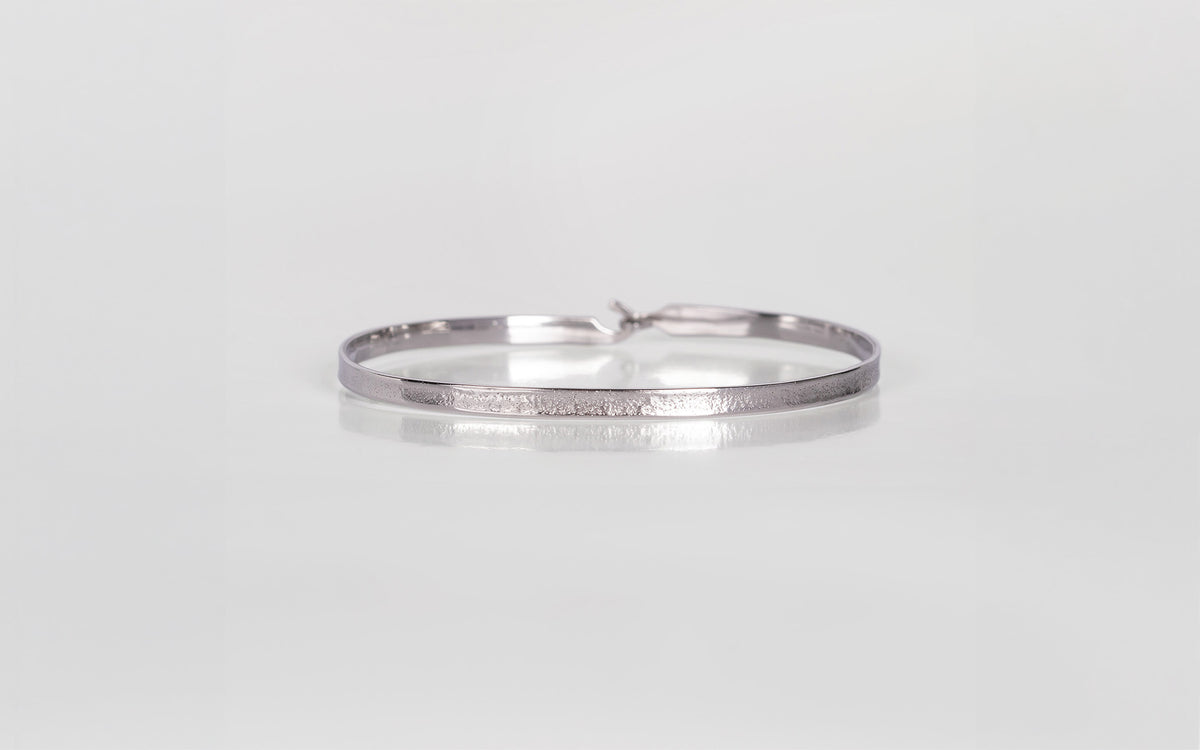 Gray Sim Seal bracelet
