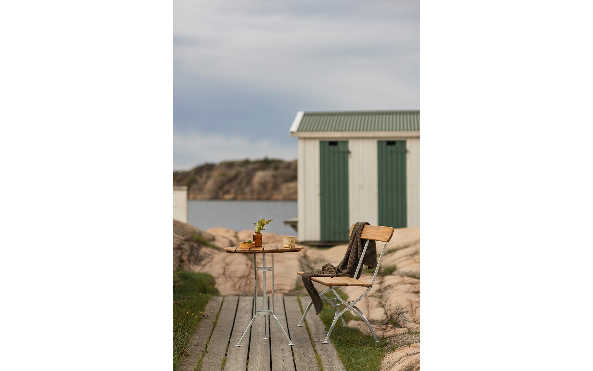 Brewery tripod table