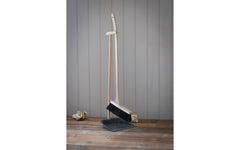 Classic dustpan & brush with beech handle