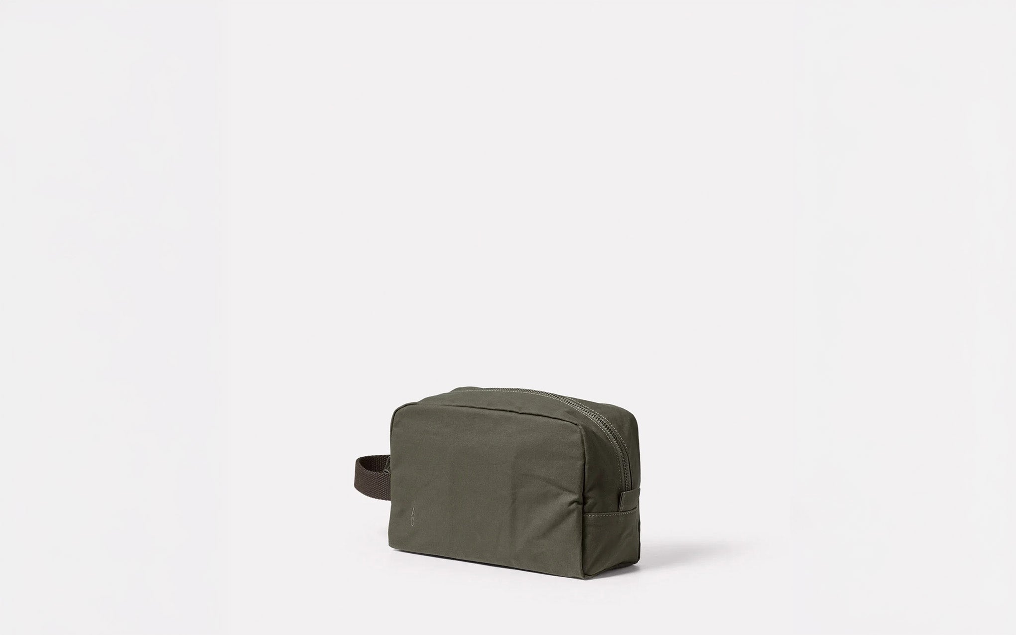 Simon waxed cotton washbag