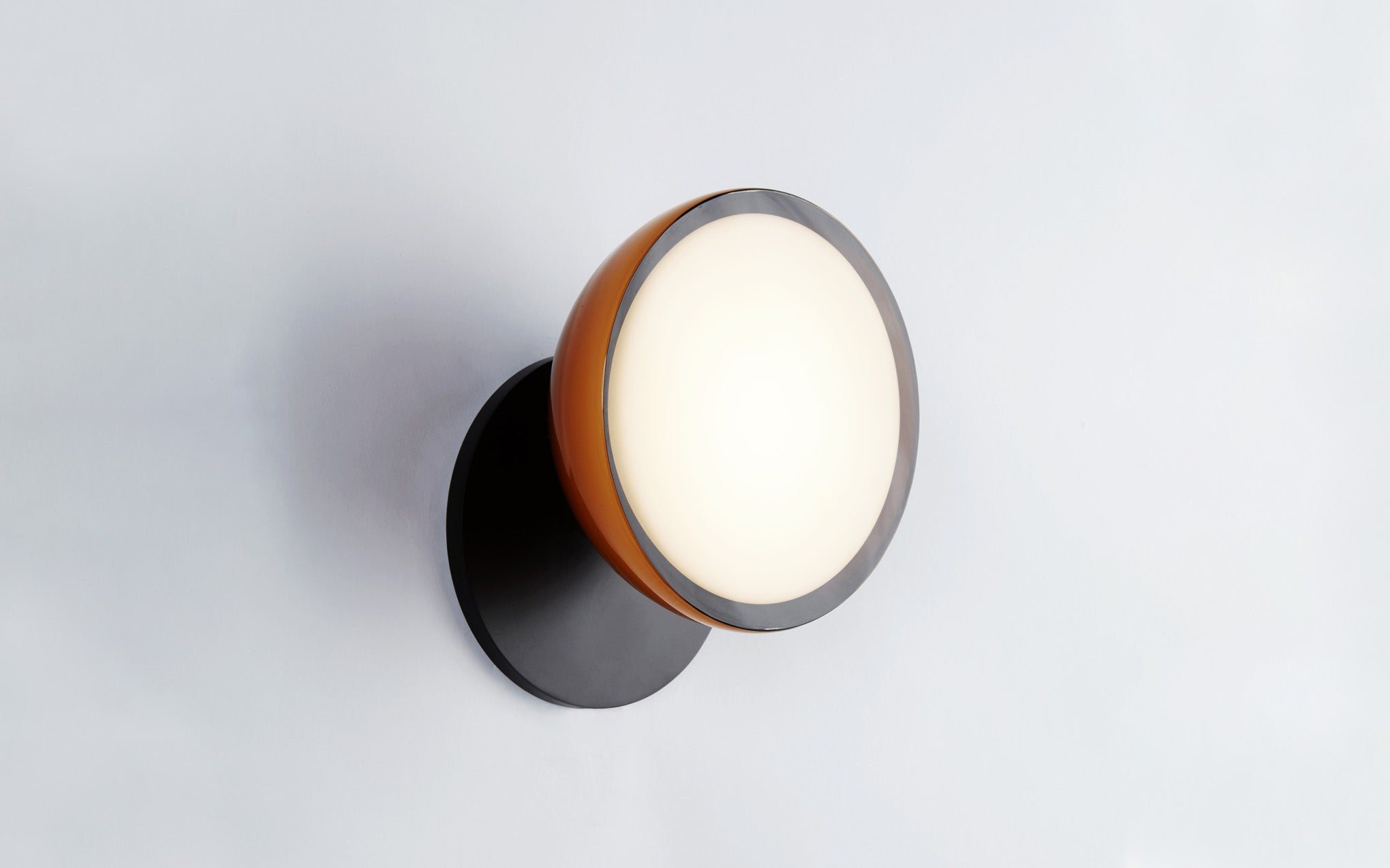 Ex-Display Geode wall light - Black w. Brown Glass