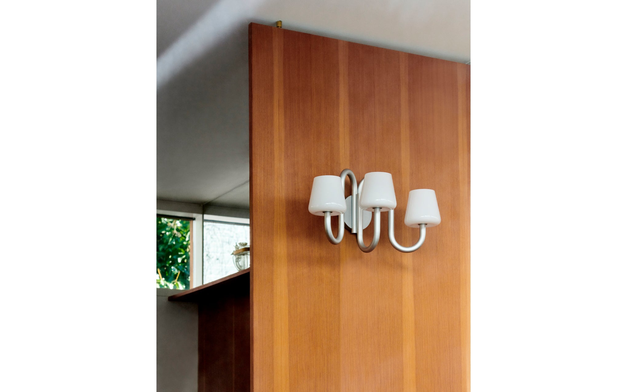 Apollo wall sconce